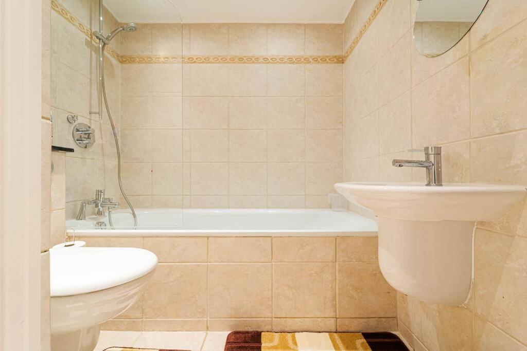 Lux 2bdr Riverside Penthouse In Chelsea Near King's Road
