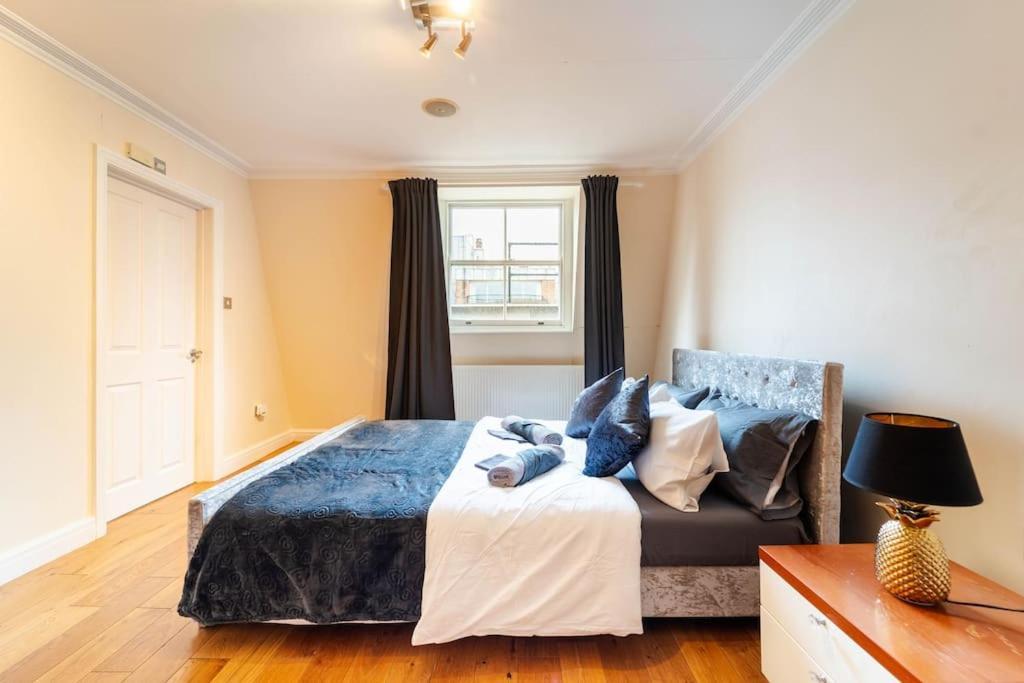Lux 2bdr Riverside Penthouse In Chelsea Near King's Road
